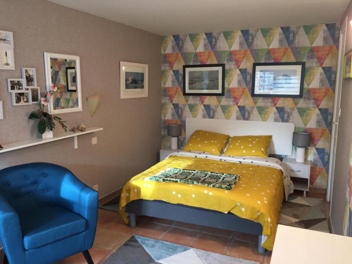 Bed and Breakfast La Ferme De Kerivoas Одьерн Экстерьер фото